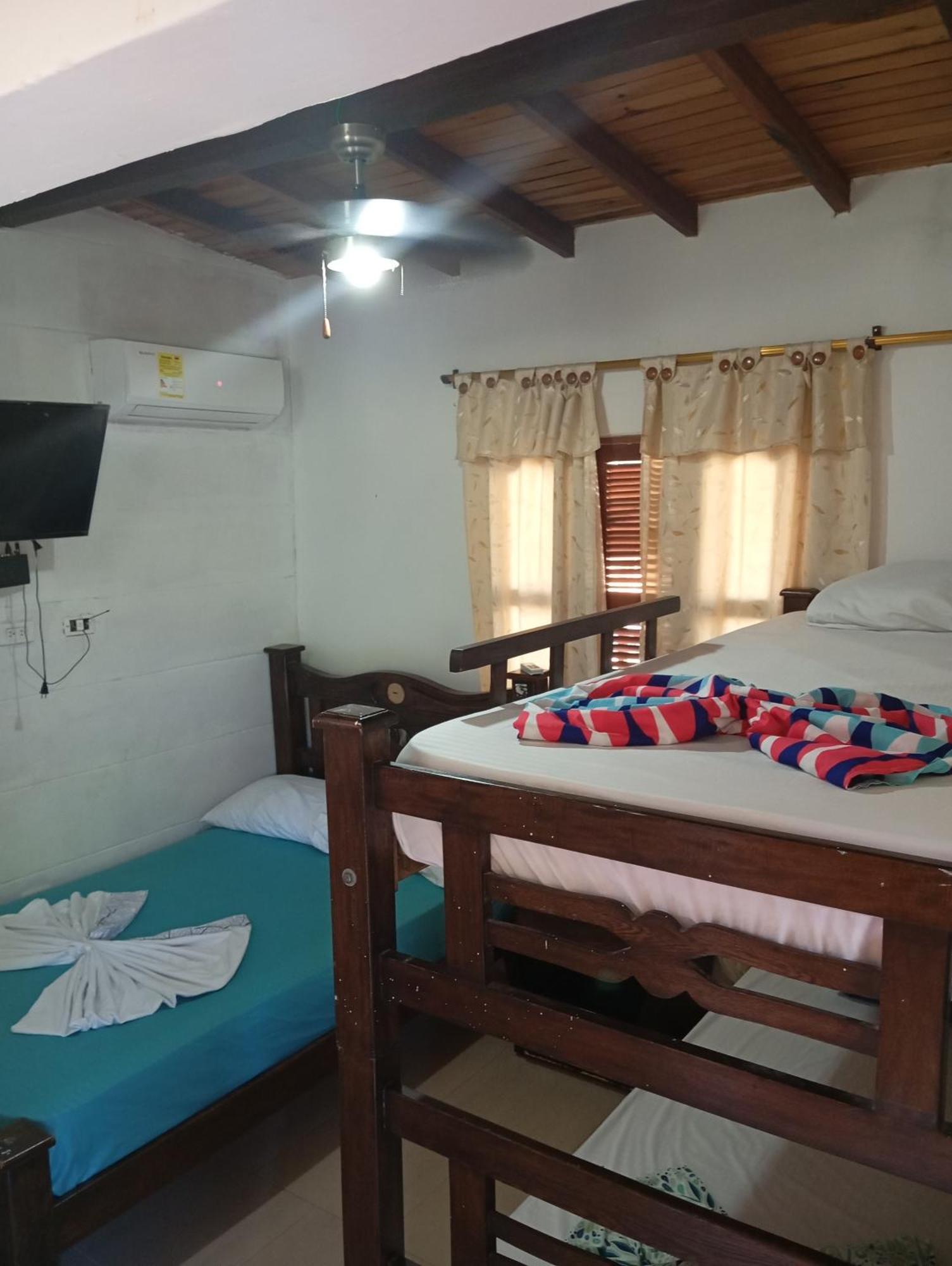 Hostal Los Wichos Minca Exteriör bild